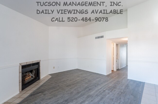 1686 W Wood Bridge Ct unit 1686 W Wood Bridge C, Tucson, AZ 85746 - photo 5
