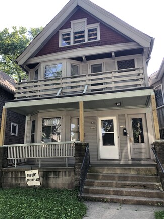 3127 N Bartlett Ave Unit 2, Milwaukee, WI 53211