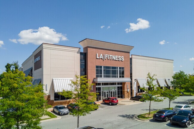 Work out at LA Fitness on St Josephs Dr in Greater Landover.