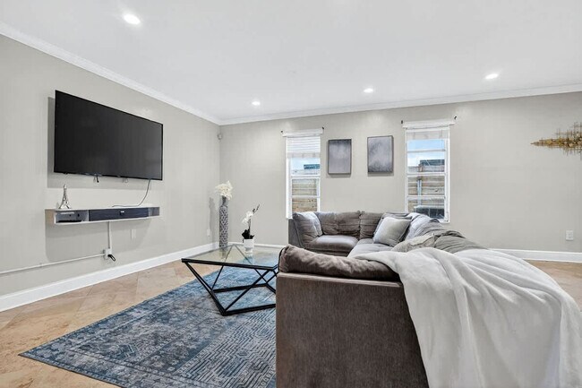 2423 NE 202nd St unit ID1372367P, Miami, FL 33180 - photo 3