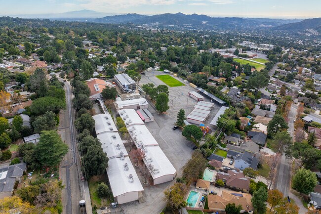 Monte Vista Elementary School is located in La Crescenta.