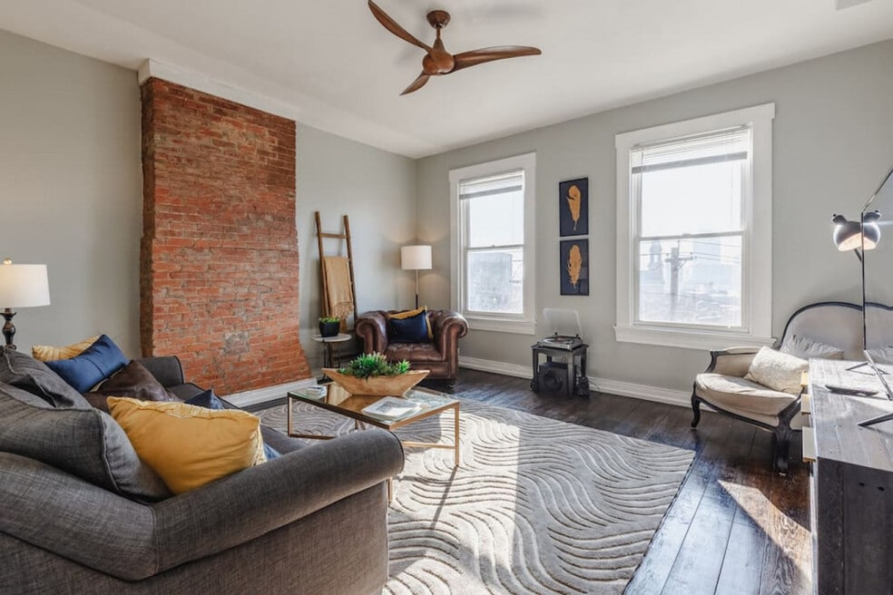 1602 Mansfield St unit ID1056028P, Cincinnati, OH 45202 - photo 1