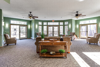 1807 Gervais Ct, Maplewood, MN 55109