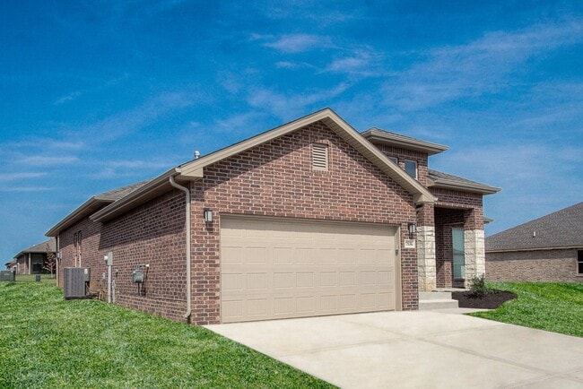 25492 W 84th Terrace, Lenexa, KS 66227 - photo 2