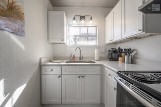 2235 1st Ave N, Saint Petersburg, FL 33713