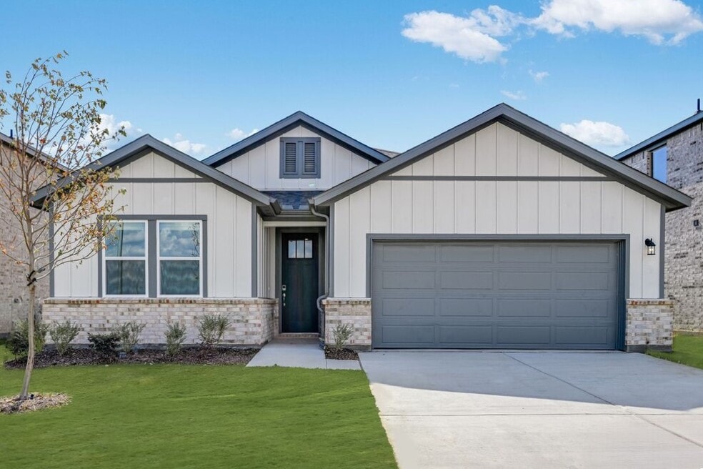 15049 Hierba Mora Dr, Haslet, TX 76052 - photo 1