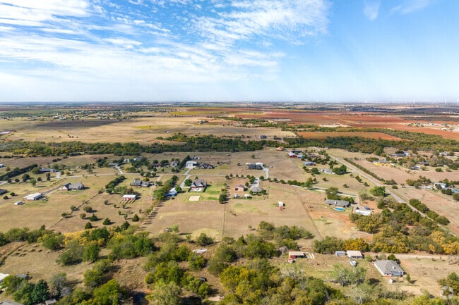 Residents of Piedmont love the country living while still being close to OKC.