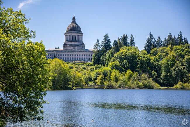 Downtown Olympia capital building.