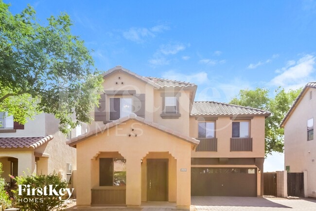 1909 S Starling Dr, Gilbert, AZ 85295 - photo 2