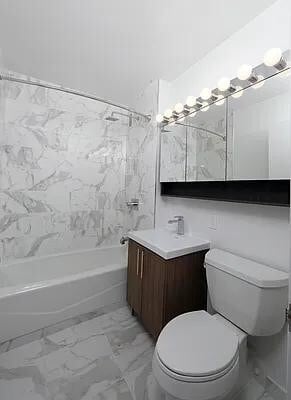 200 Water St Unit 207, New York, NY 10038