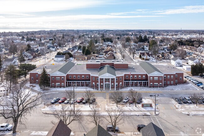 Jefferson Elementary School in Manitowoc.