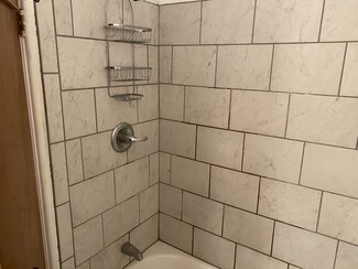9891 Garvey Dr Unit 1st floor, Philadelphia, PA 19114
