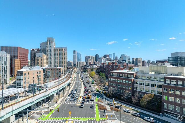 Inner Belt is on the outer most perimeter of Somerville, making it easy for residents to travel quickly into Downtown Boston.