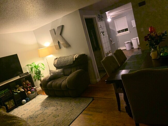 23 Lownds Dr unit 23, Windsor Locks, CT 06096 - photo 4