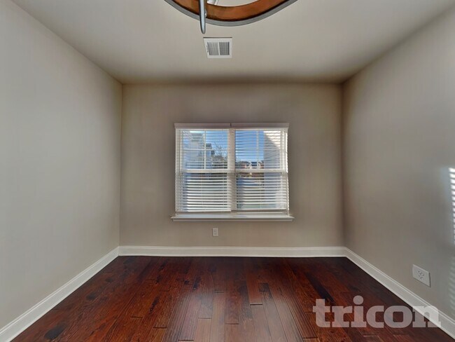 949 Shy Ln, Marietta, GA 30060 - photo 3