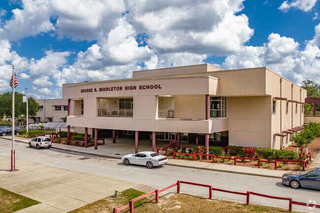 Middleton High School has a student-teacher ratio of 15 to 1.