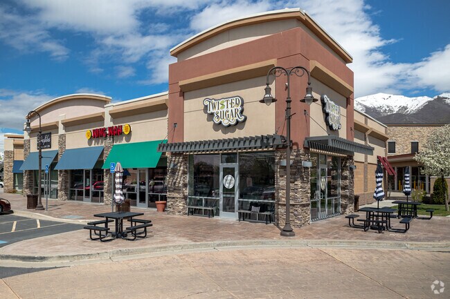 Uintah has a number of local restaurants and businesses like Twisted Sugar and Wing Way.