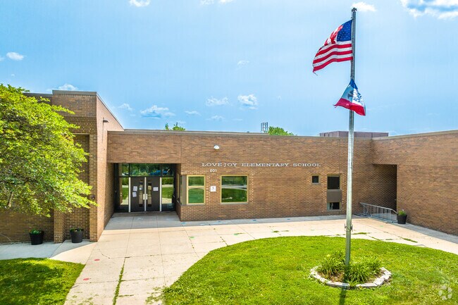 Lovejoy Elementary School serves Jordan Park students in grades K-5.