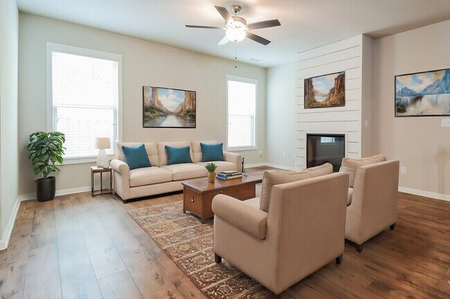 1251 Spring Marsh Ct NE, Gainesville, GA 30501 - photo 4