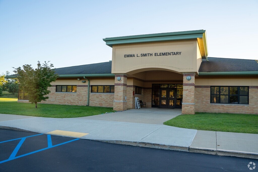 Welcome to Emma Smith Elementary School in Ingham County.
