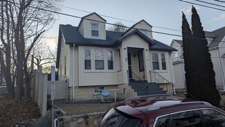 14 Shakespeare Rd, Waltham, MA 02453