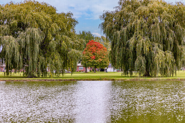Isetts residents are surrounded by nature with Lake Michigan and the Kenosha Sand Dunes nearby.