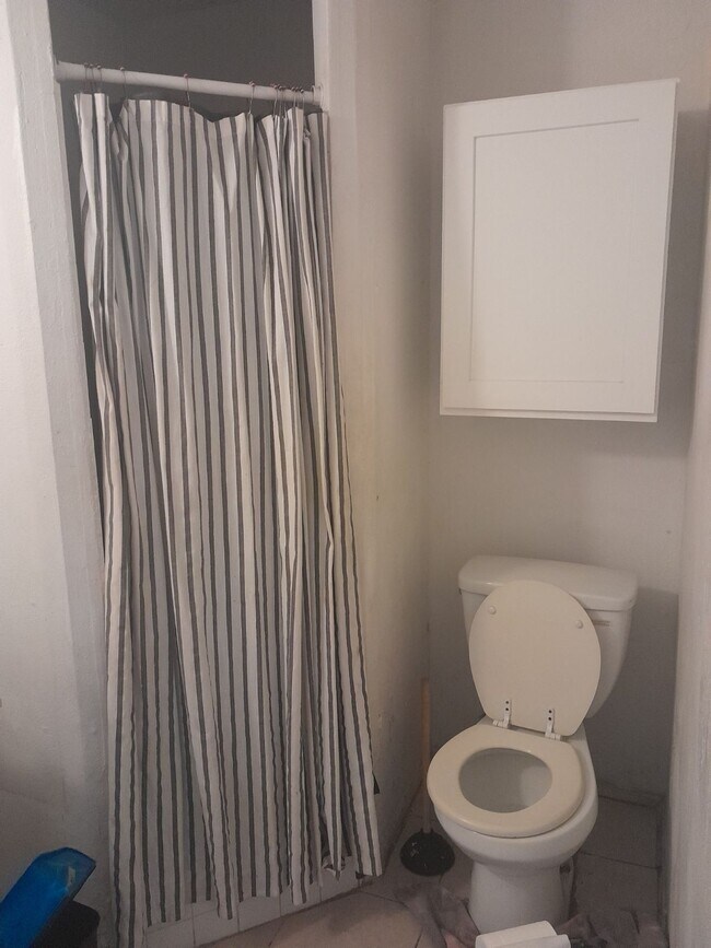 1141 W D St unit Apartment Available, Ontario, CA 91762 - photo 7