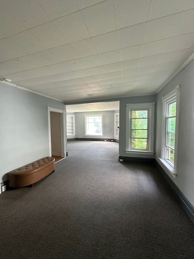 1608 Main St unit Lower Apartment, Stevens Point, WI 54481 - photo 2