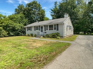 12 Ashby Rd, Bedford, MA 01730