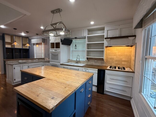 321 E Stoddard St, Dexter, MO 63841 - photo 3