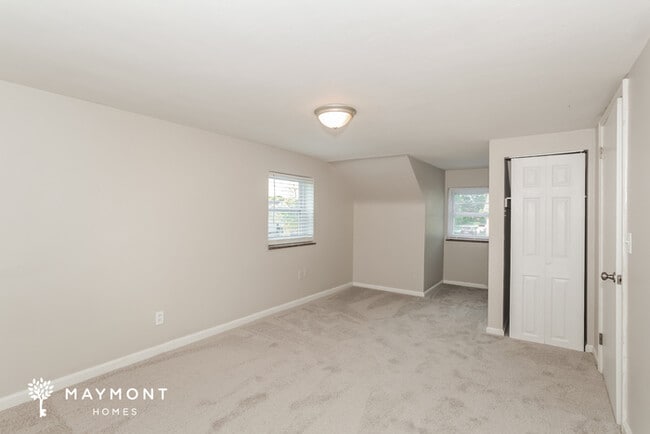 3615 Puhlman Ave, Cincinnati, OH 45211 - photo 7