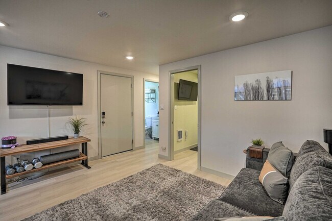 2715 Macarthur Blvd unit ID1305026P, Oakland, CA 94602 - photo 5