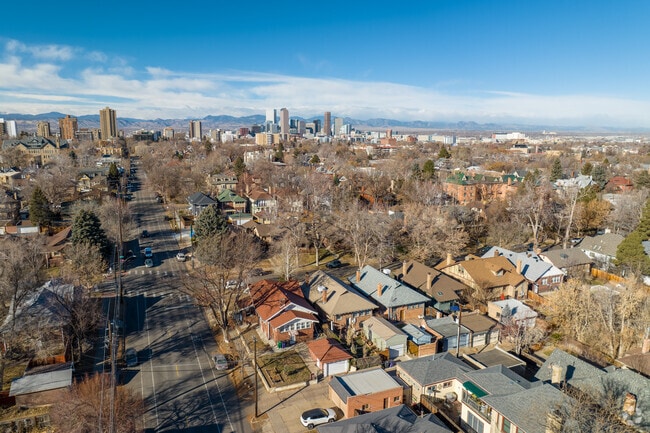 Congress Park has a nice mix of small, quiet streets, and larger ones that provide easy access