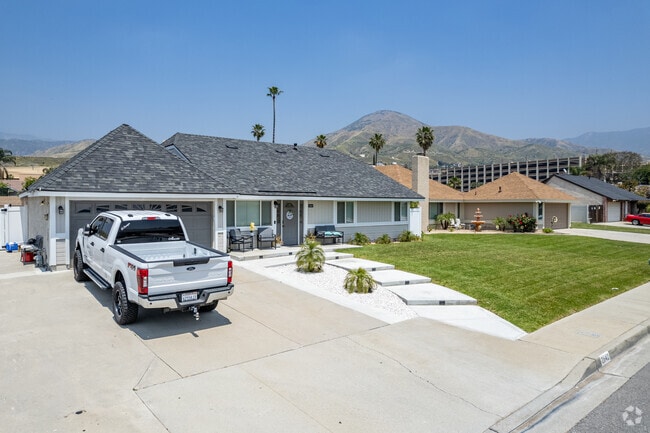 Barton homes have great views of the mountains.