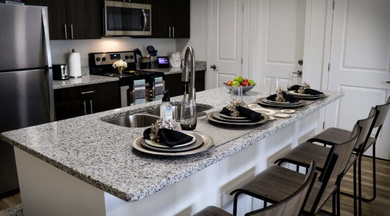 4BR, 4BA