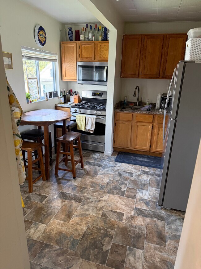 728 Willey St unit 4, Morgantown, WV 26505 - photo 5