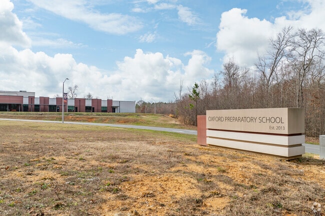 Oxford Preparatory School splits the campus into two main buildings with elementary students and middle/high school in a second.