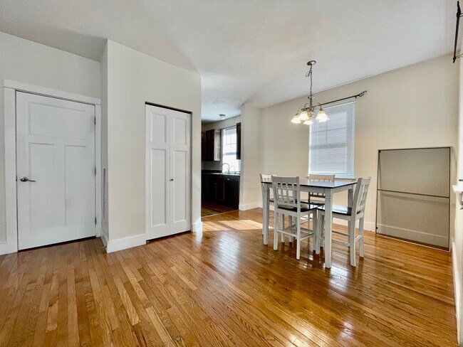 327 Freyling Place SE, Grand Rapids, MI 49506 - photo 6