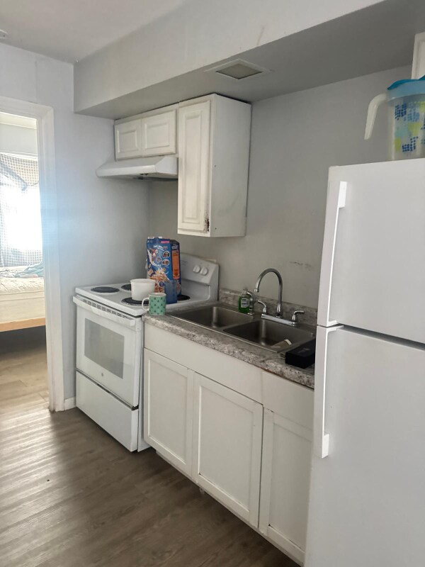 1328 Juniper Dr unit 7 - 2/1b, Rantoul, IL 61866 - photo 7