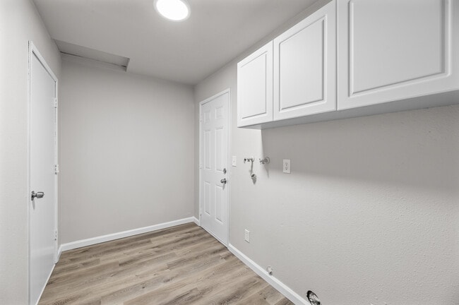 2104 Rosamond Ave unit 3, Shasta Lake, CA 96019 - photo 7