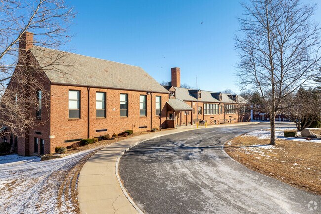 Clifford M Granger is a public elementary school in Feeding Hills.