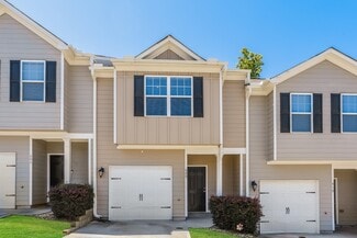 408 Highwood Ln, East Point, GA 30344