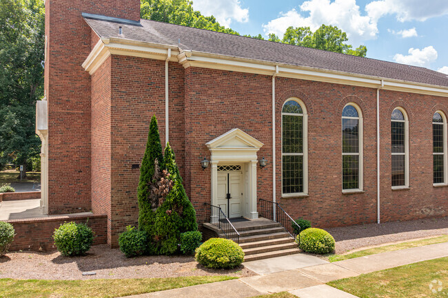 Lake Norman Christian School provides students with a head start to their educational path.