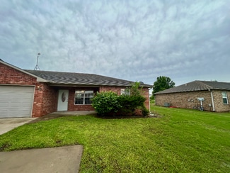 63021 E 285 Ct Unit A, Grove, OK 74344