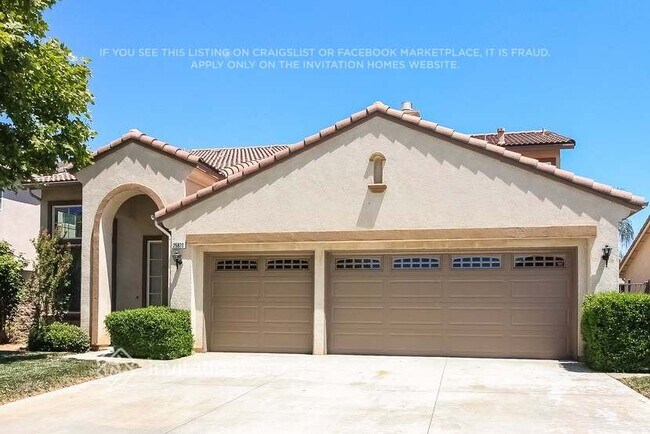 25820 Boulder Rock Place, Sun City, CA 92585 - photo 2