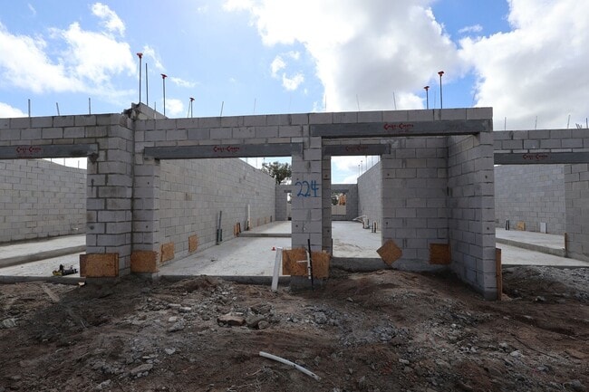 4104 Campsite Loop, Orlando, FL 32824 - photo 7