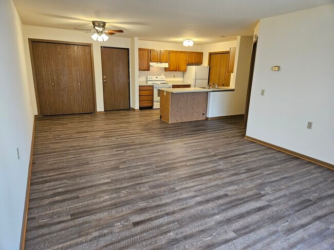 Century Commons, Waunakee, WI 53597 - photo 3