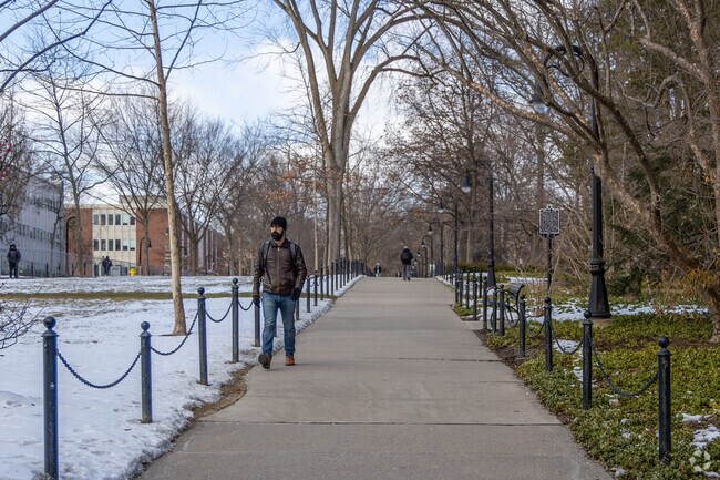 Students in Greentree can walk to Class at Penn State University.