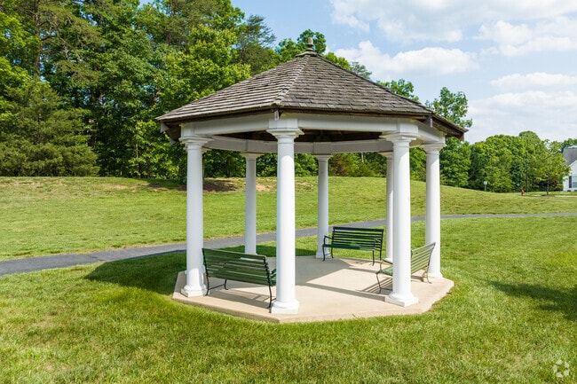 Lee's Hill offers scenic streets and a peaceful suburban setting.