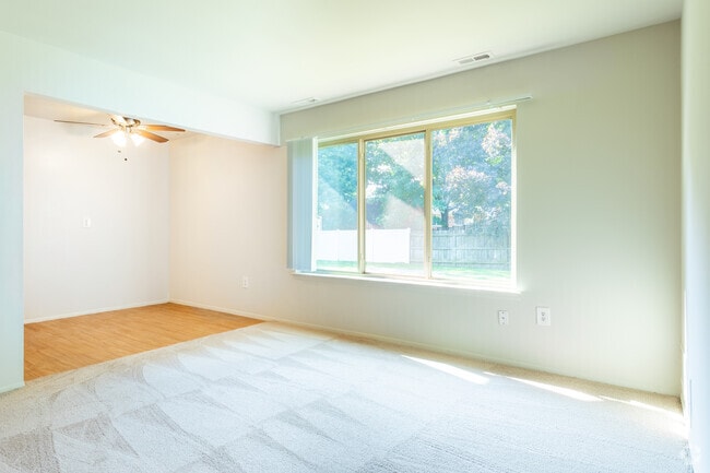 Ashbury Place Apartments, Trenton, MI 48183 - photo 3